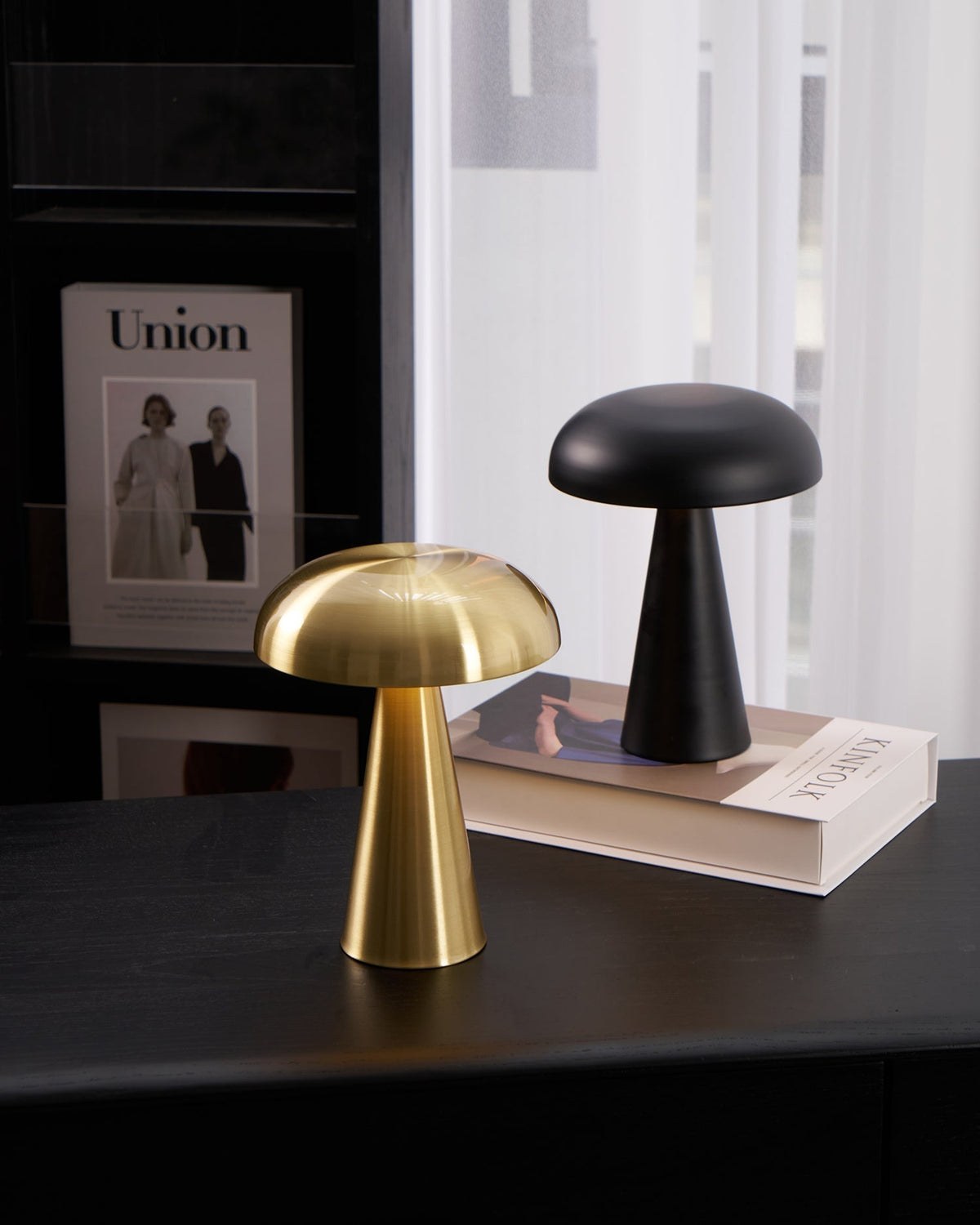 Metal Touch Table Lamp in Six Colors