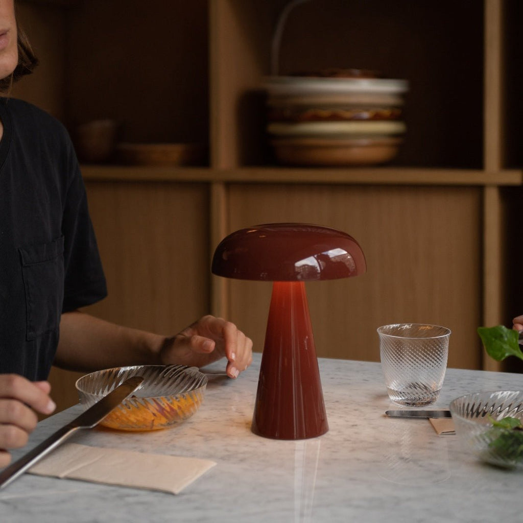 Metal Touch Table Lamp in Six Colors
