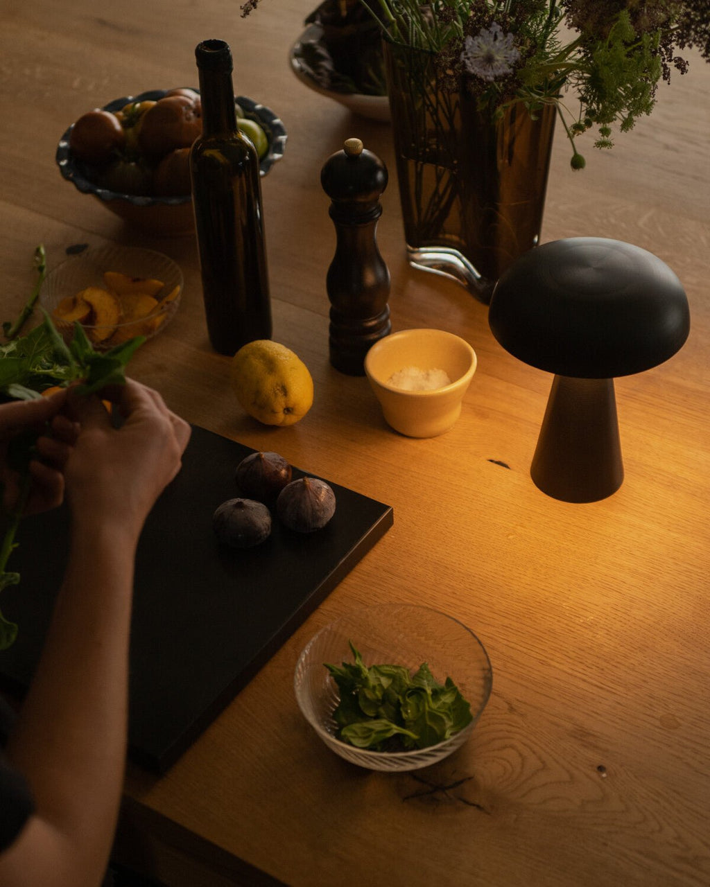 Metal Touch Table Lamp in Six Colors