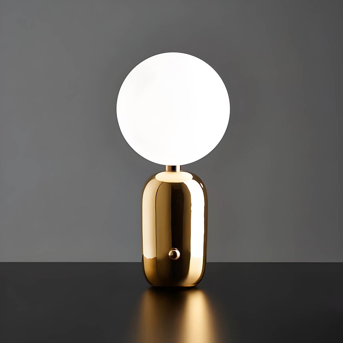 Spherical Table Lamp in Three Sizes and Finishes