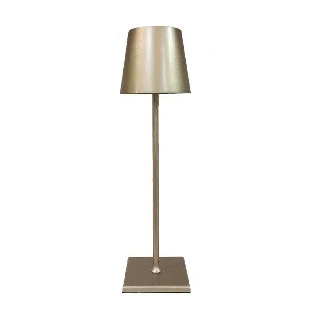 Minimal Aluminum Table Lamp in Nine Colors